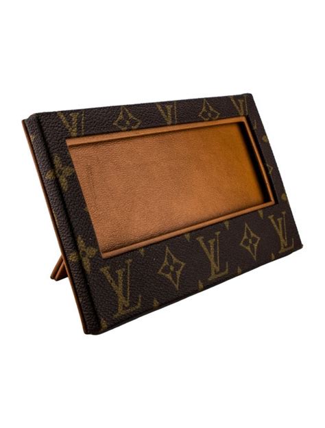 louis vuitton picture frame.